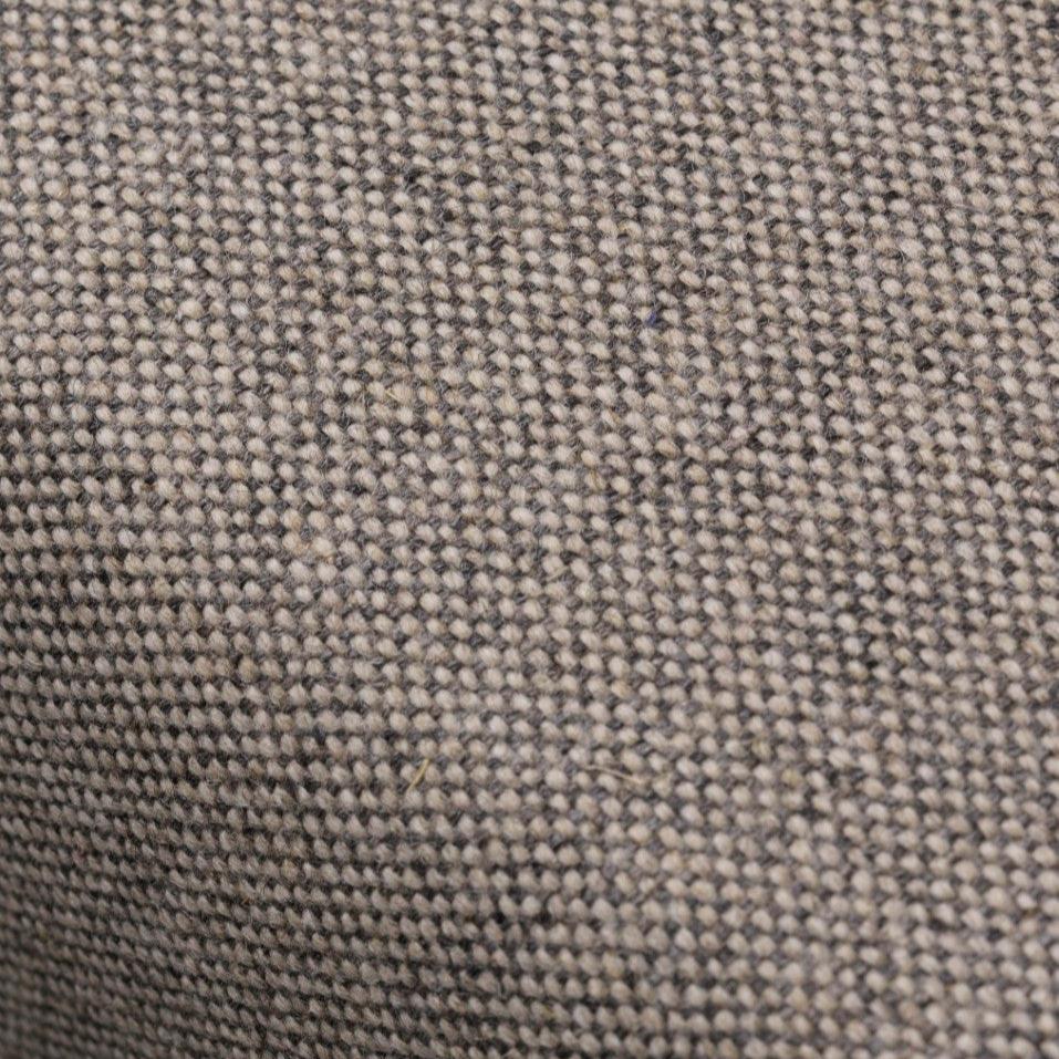 J149 3 personers sofa i Eg Light Grey af Erik Ole Jørgensen