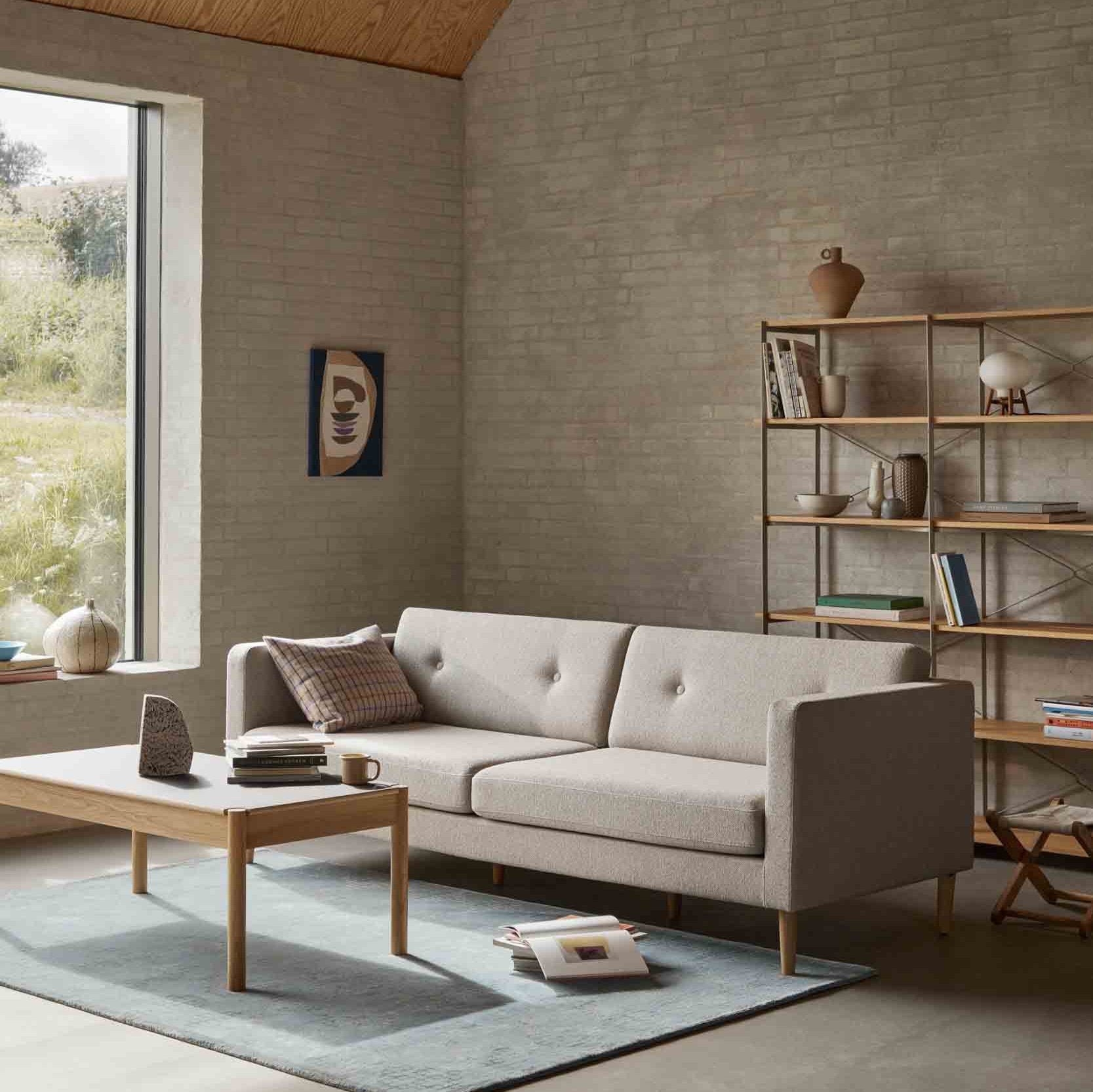 L42 Firhøj 3 pers. sofa i Eg Beige Grey af Unit10 - Miljøbillede