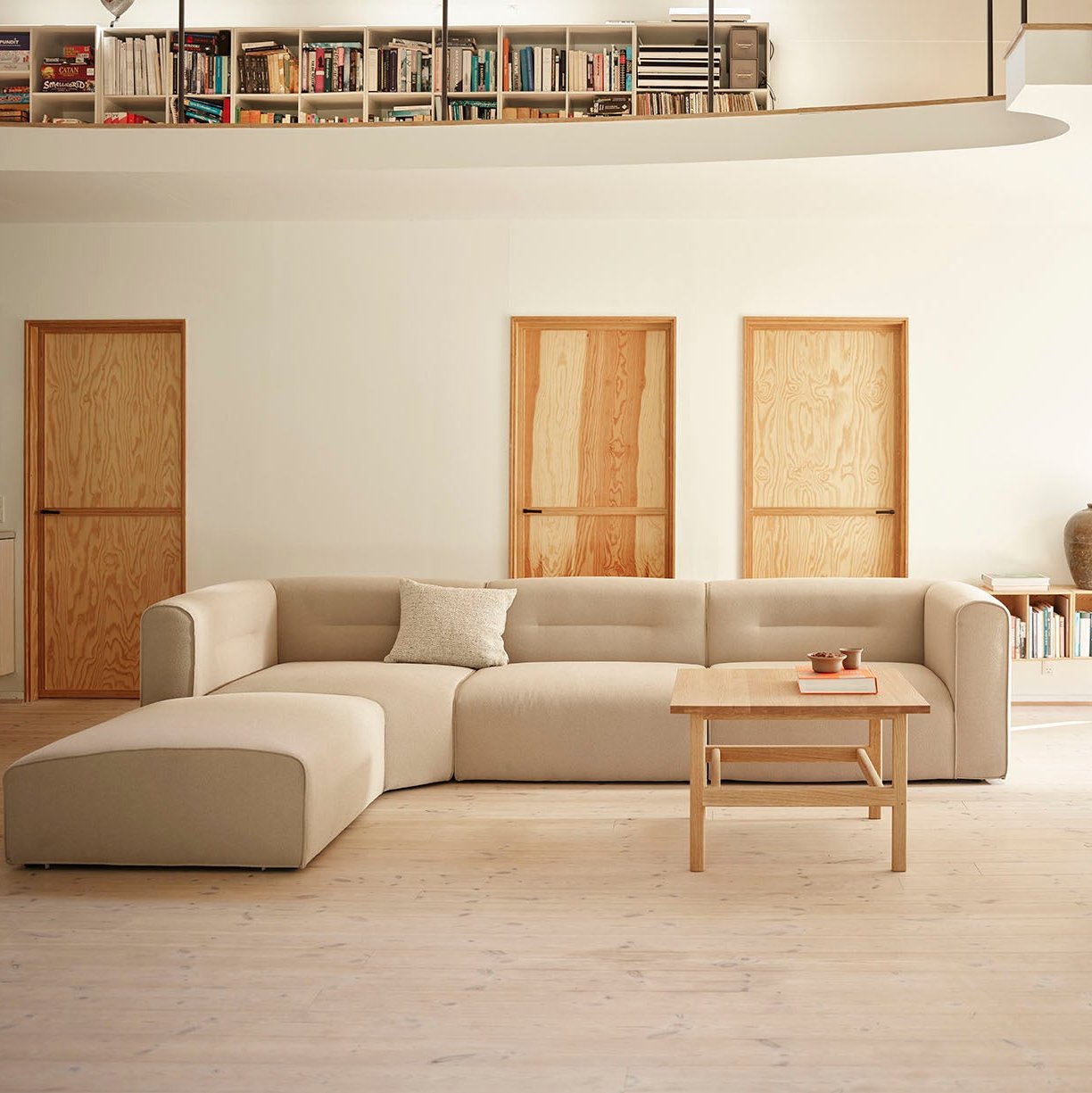 L44 Mols Sofa Midtermodul i Beige af Laura Bilde - Miljøbillede